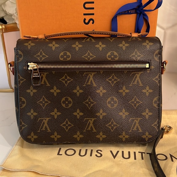 Louis Vuitton Métis Pochette Monogram Canvas Shoulder Crossbody Bag - Picture 7 of 17